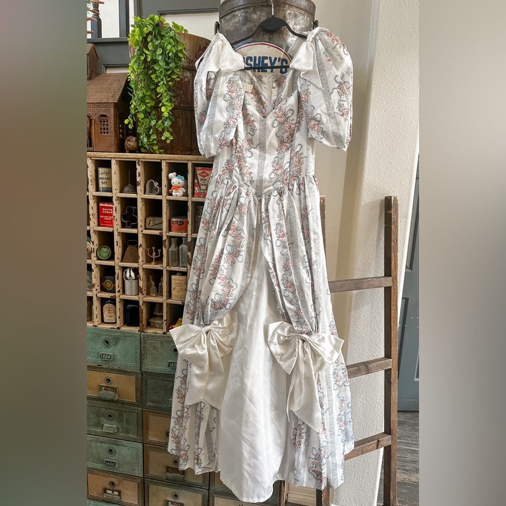 RARE Vintage Gunne Sax Romantic Dress